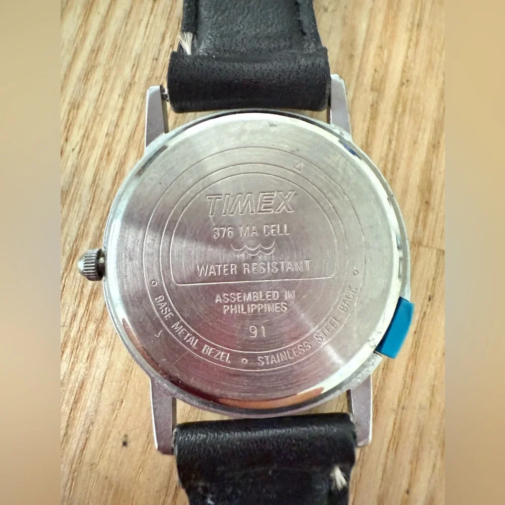 Vintage Timex silver tone black leather sports watch NEW BATTERY